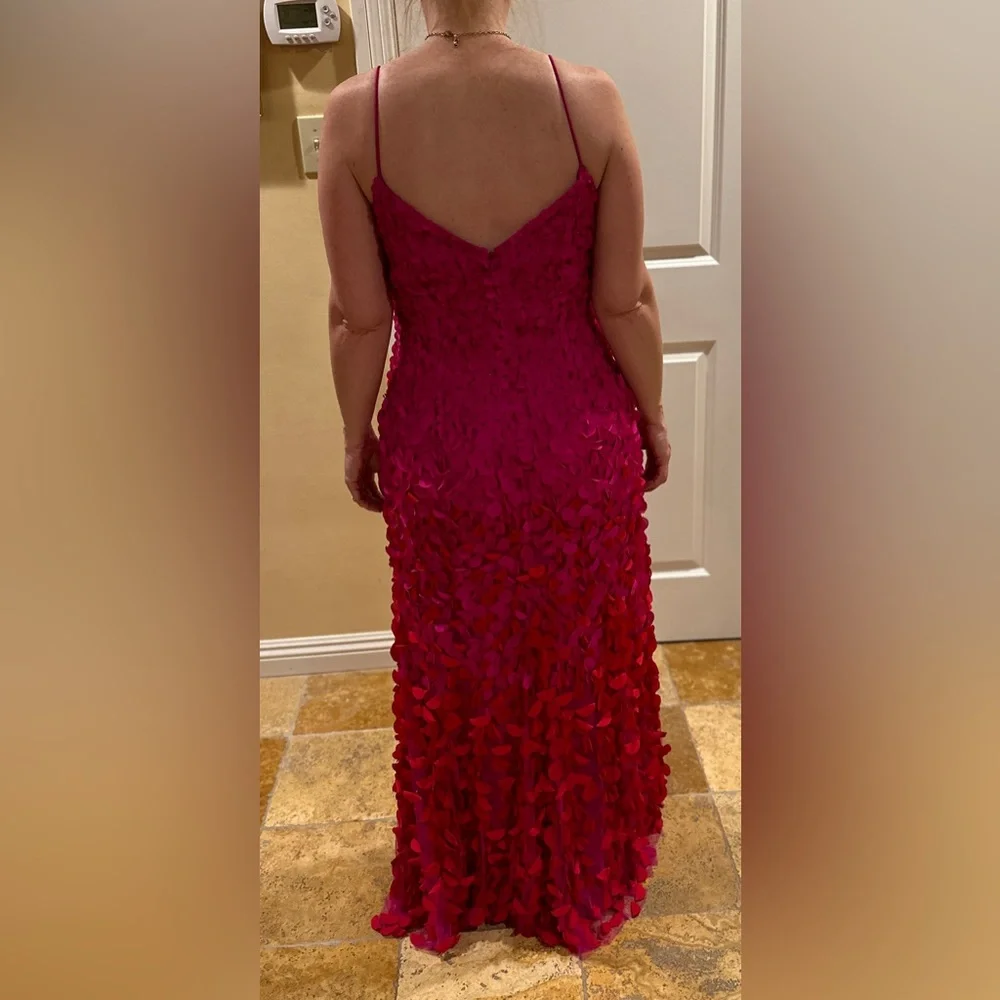 One of a kind stunning gown - Picture 2 of 3